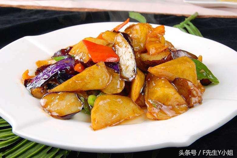 排骨螃蟹汤的做法:一碗鲜美滋补的秋季佳品